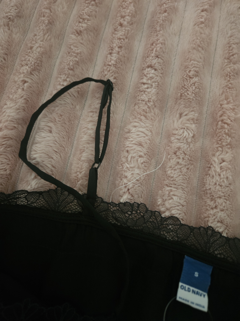 3/$20 Old Navy Black Lace Trim Camisole - Picture 6 of 6